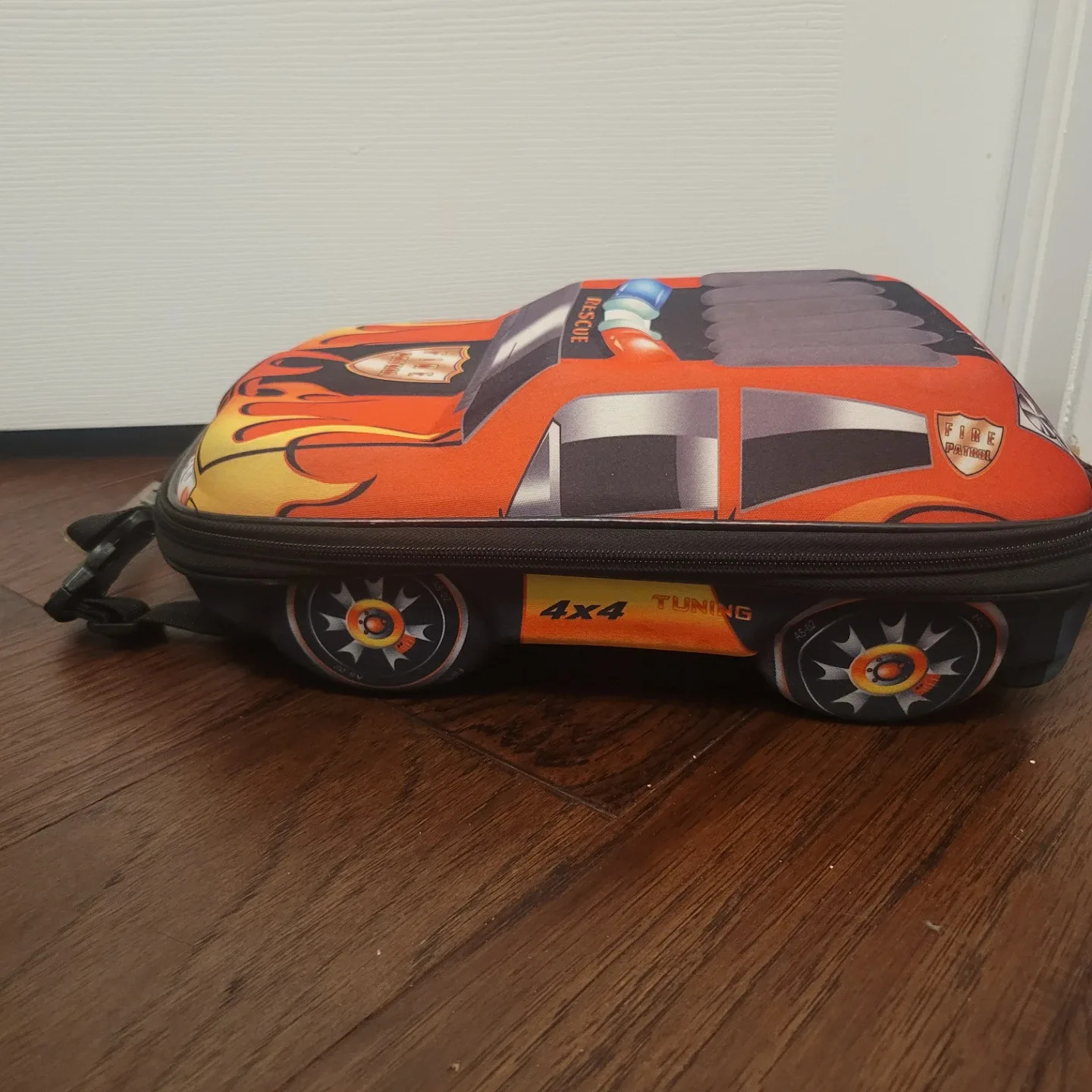 Fire Patrol Car Kids Backpack image indicator(3)