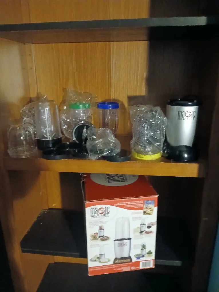 Magic bullet not new  working good image indicator(3)