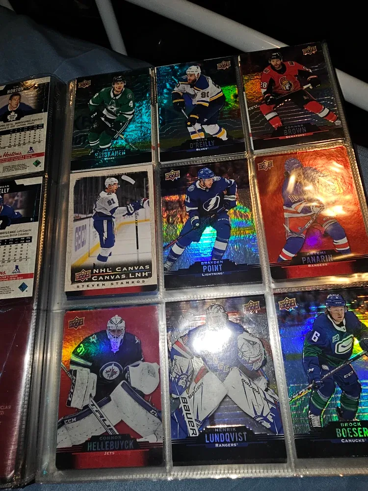 Upper Deck Hockey Cards image indicator(2)