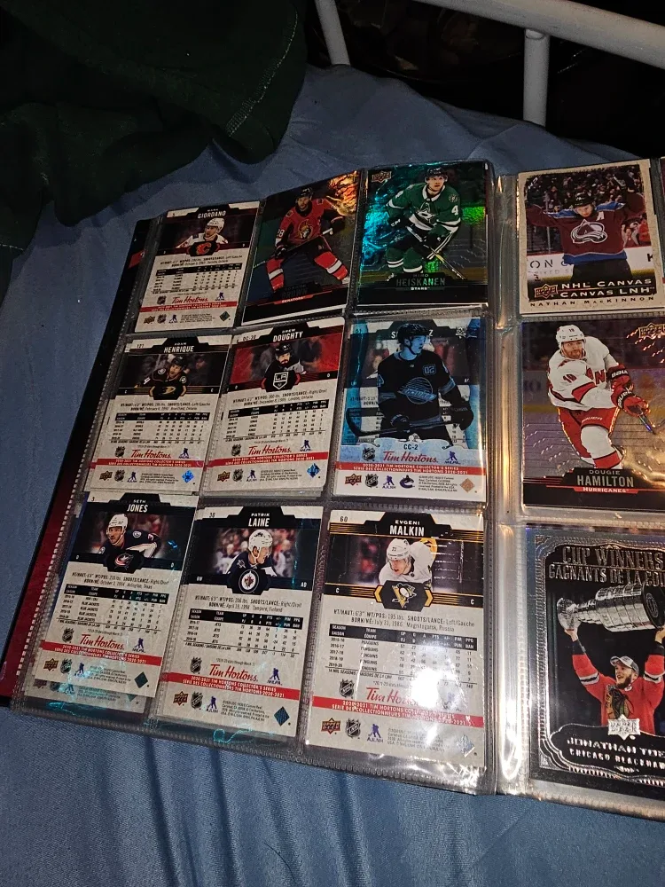 Upper Deck Hockey Cards image indicator(6)