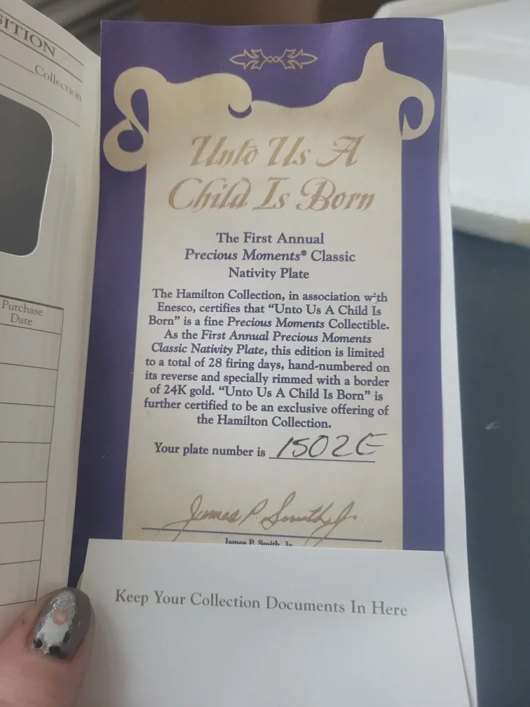 Precious Moments Unto Us A Child Is Born Plate image indicator(2)