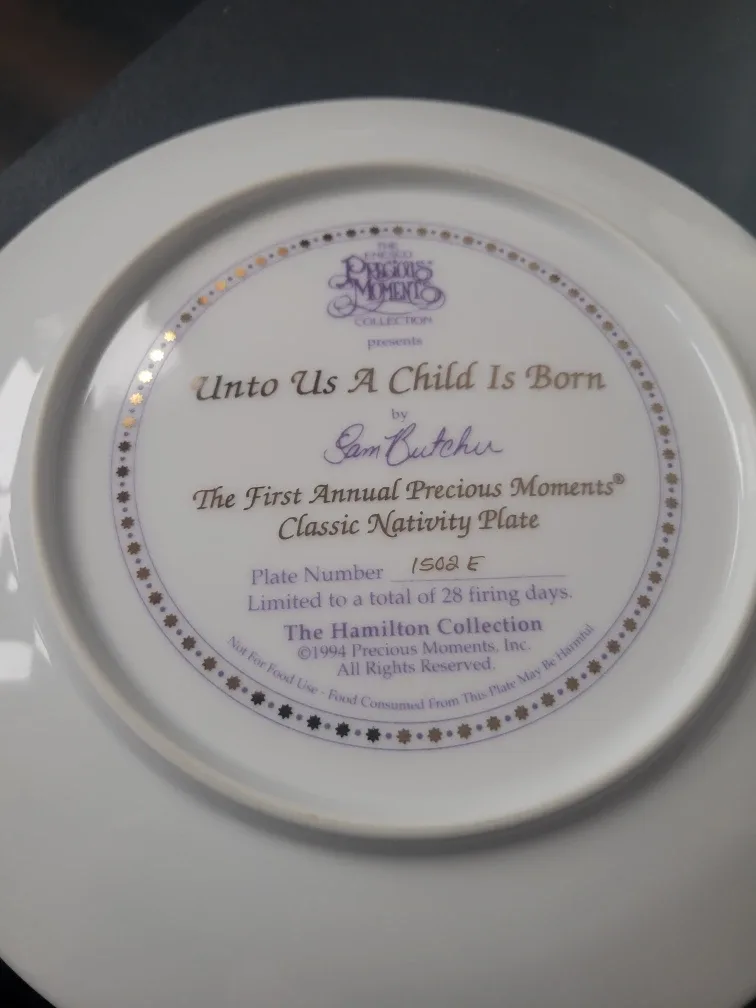 Precious Moments Unto Us A Child Is Born Plate image indicator(3)