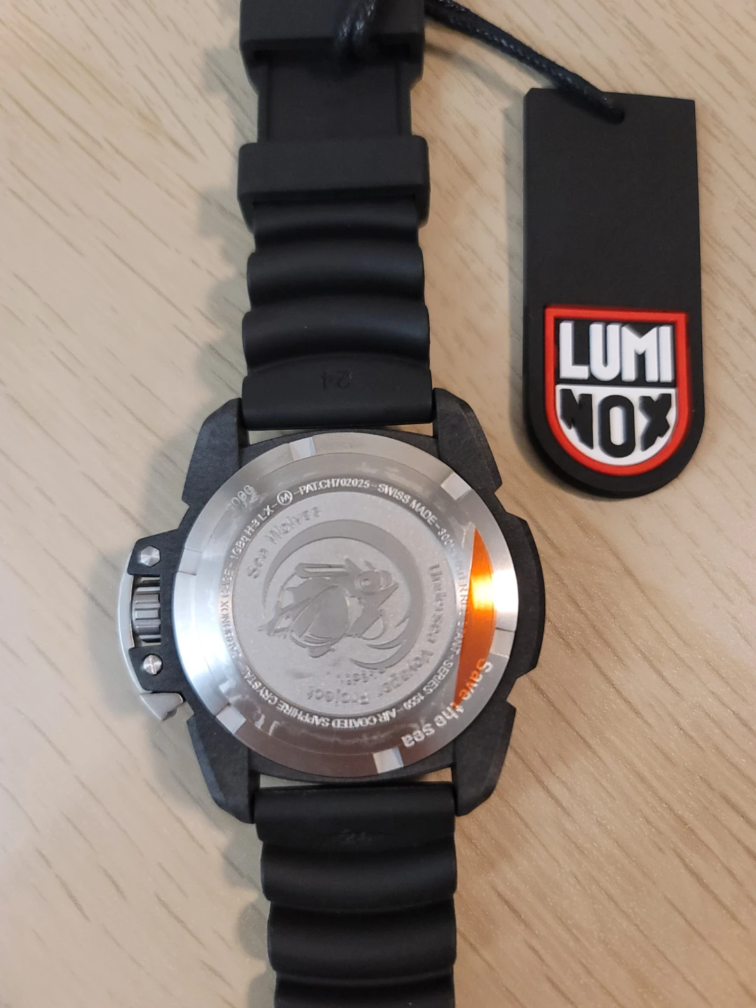 Luminox XS.1551 Sea Wolves 300m diving watch and notebook - photo 4