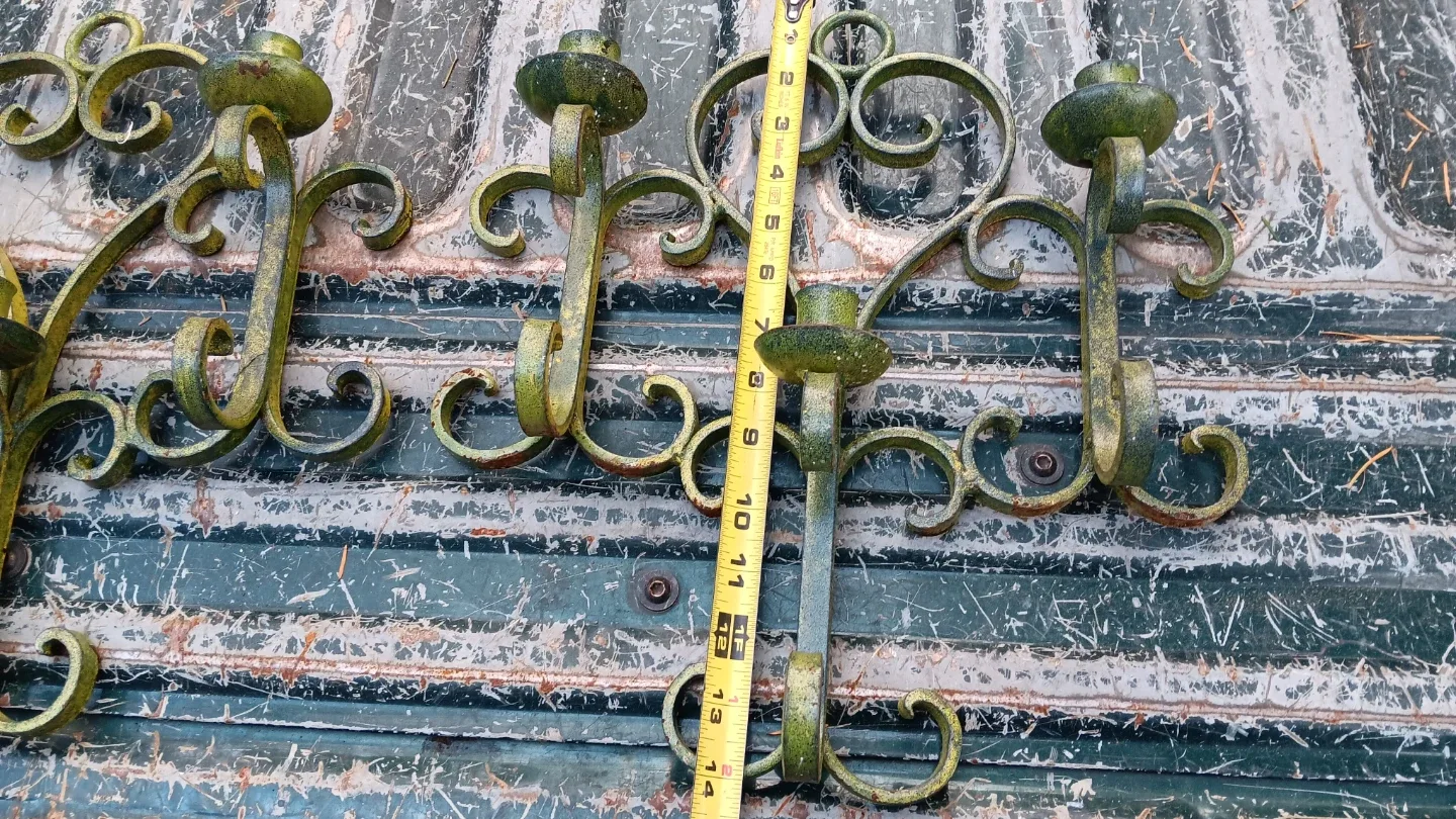 Vintage Gothic Wrought Iron Metal Candle Holders image indicator(3)