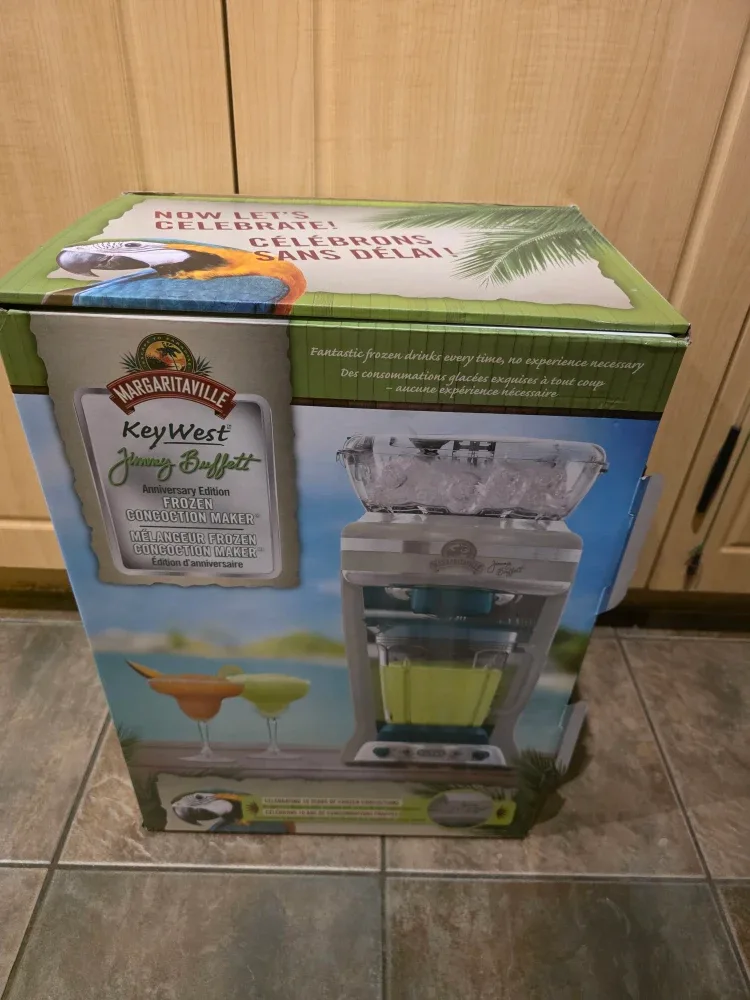 Margaritaville Key West Frozen Concoction Maker image indicator(2)