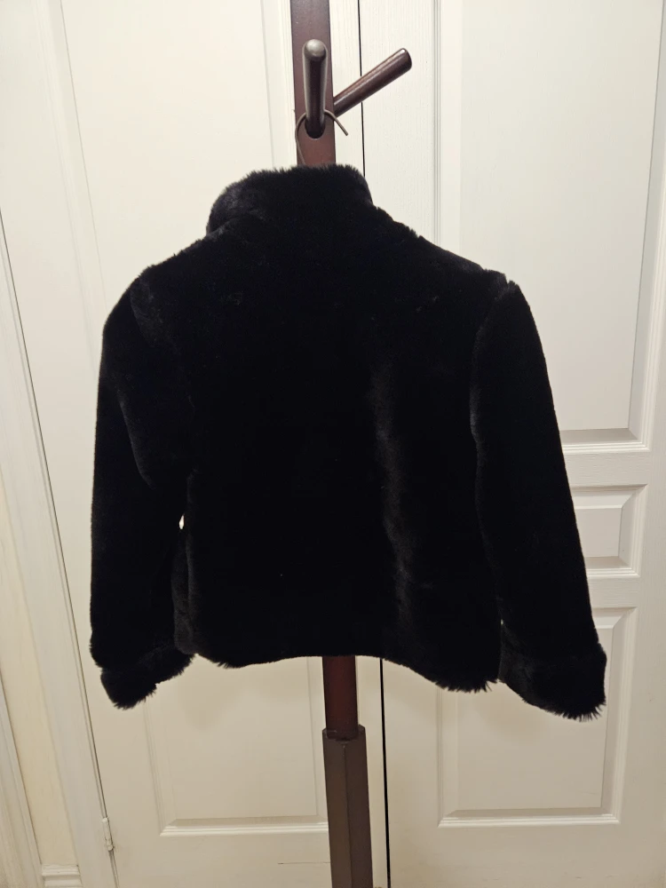 GAP Kids Black Faux Fur Jacket (Size 7-8) - photo 3