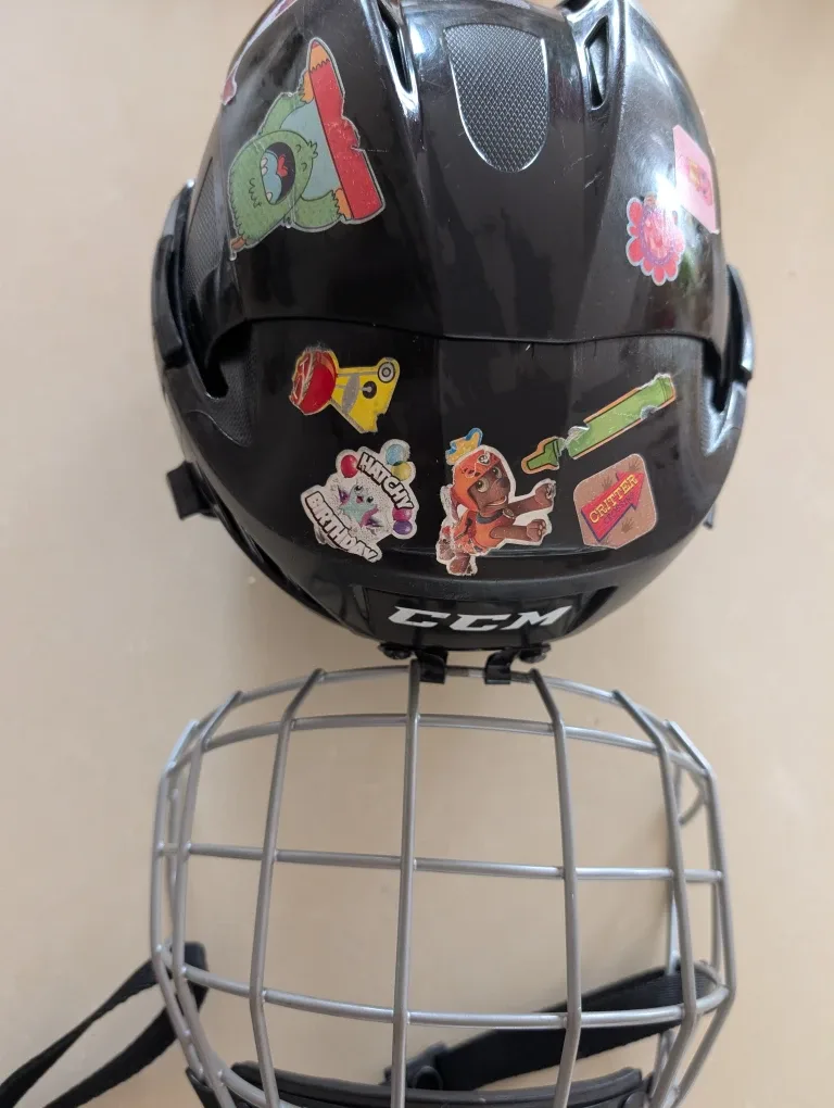 CCM Hockey Helmet with Cage - Size SM-25 image indicator(6)