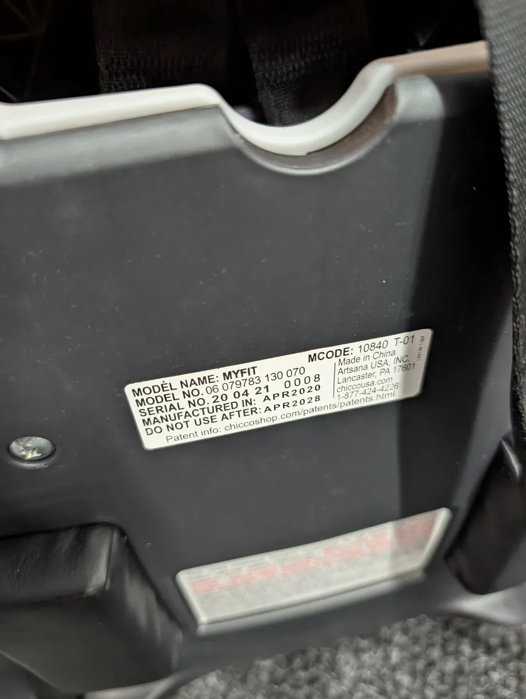 Chicco MyFit Harness + Booster Car Seat image indicator(5)