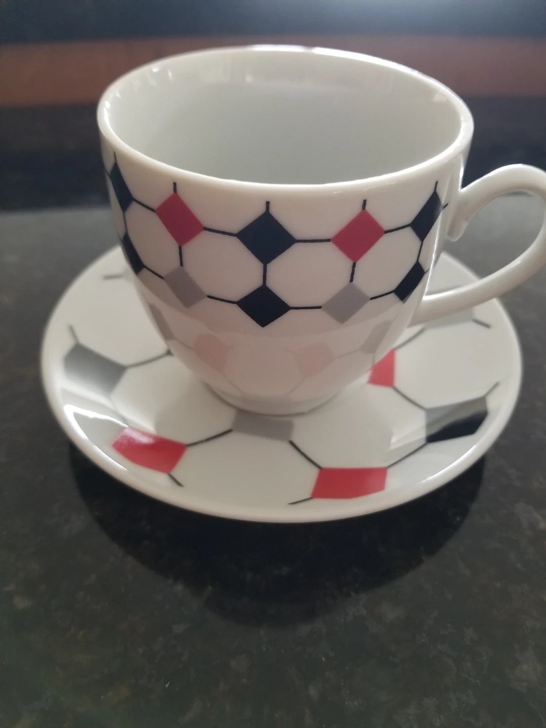 Tea Cups and Saucer Set - photo 2