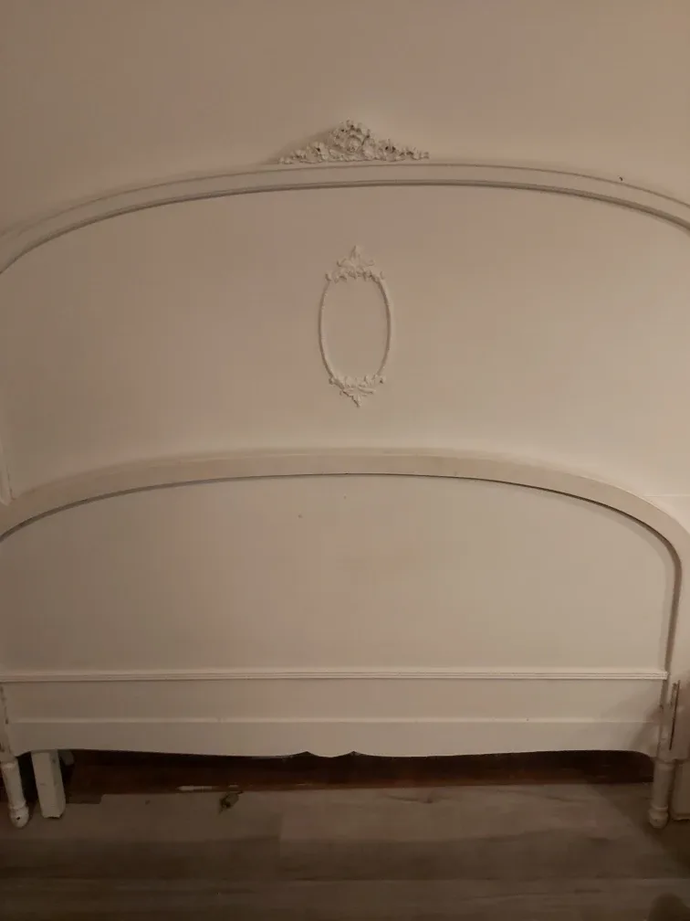 Antique White Bed Frame image indicator(2)