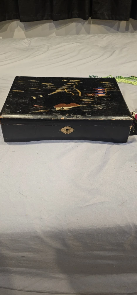 Vintage Jewelry with boxes - photo 2