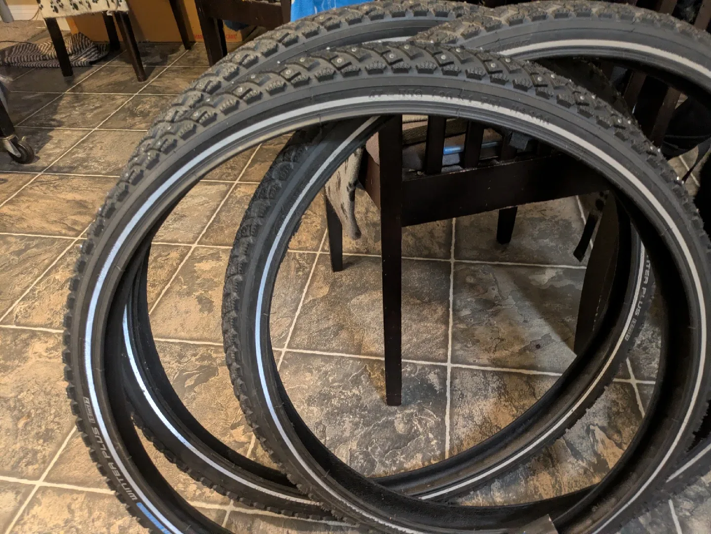 Schwalbe Marathon Winter Plus 47-559 26x1.75 Tire image indicator(2)