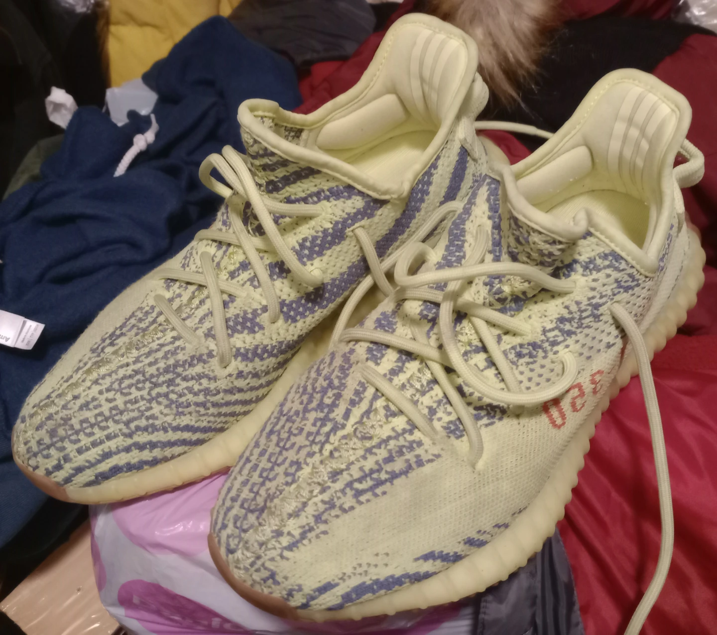 Adidas Yeezy Boost 350 V2 🥕