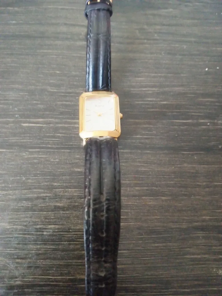 Bulova Quartz Women's Watch image indicator(9)