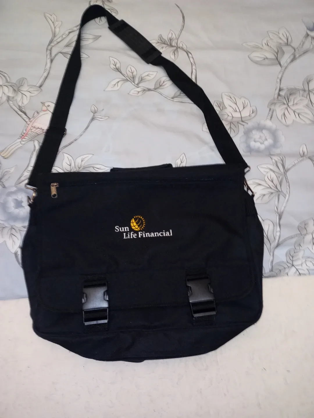 Sun Life Financial Laptop Shoulder Bag thumbnail