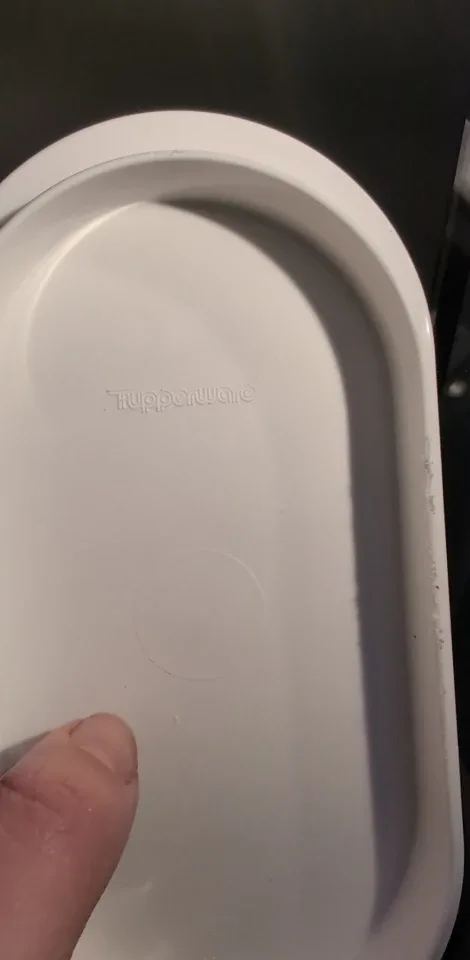 Tupperware Butter Dish - White image indicator(3)