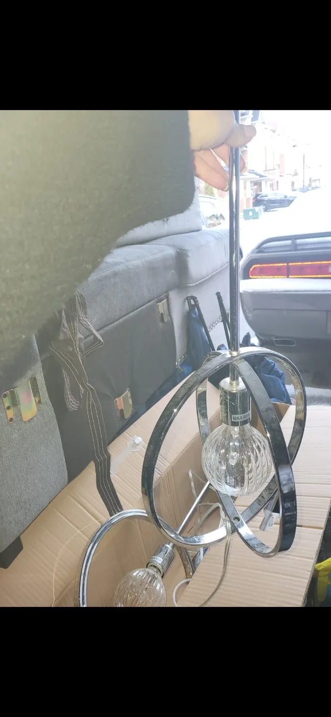 Variety of Chandeliers image indicator(2)