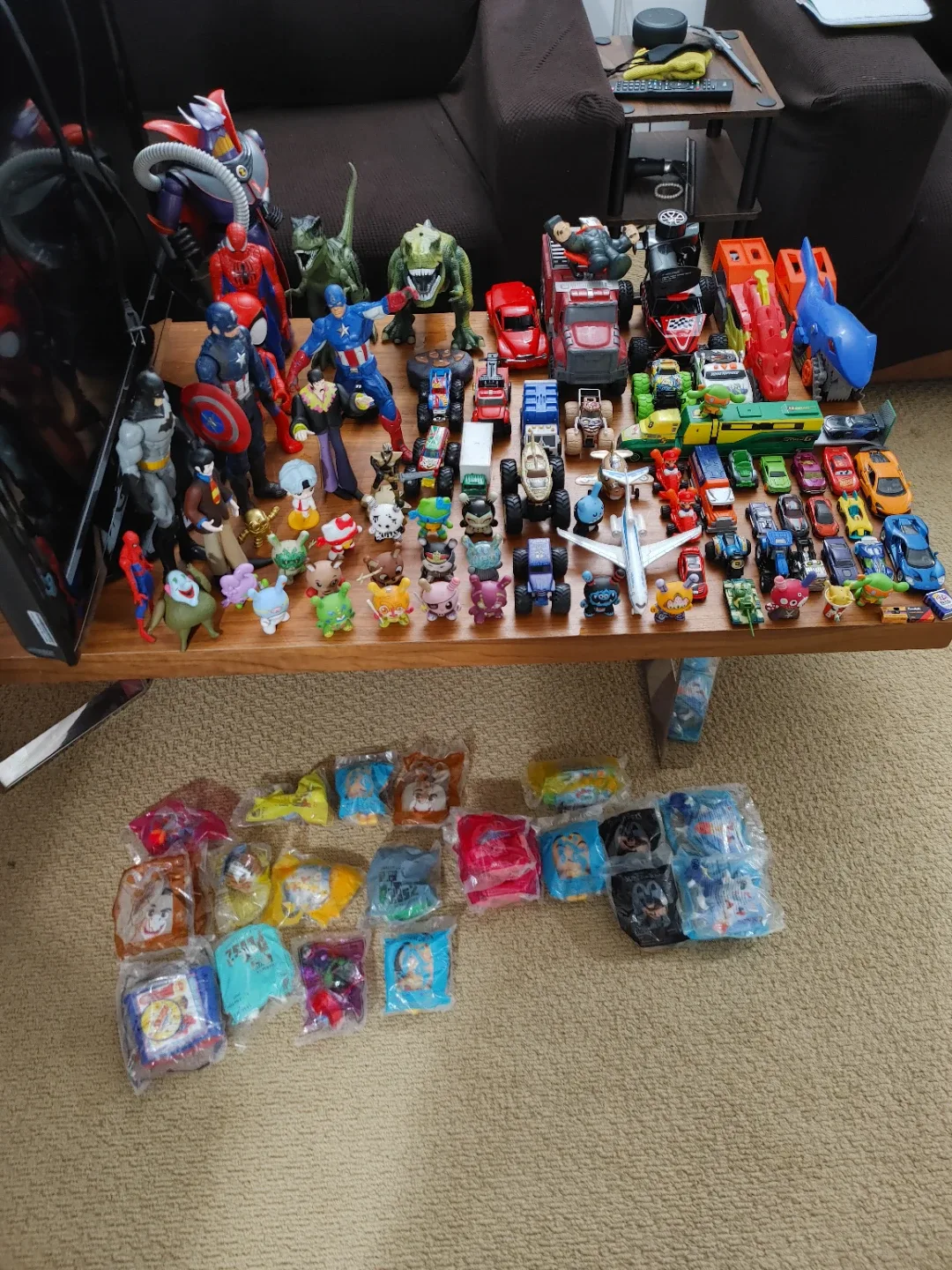 Mixed Lot of Action Figures & Toy Cars thumbnail