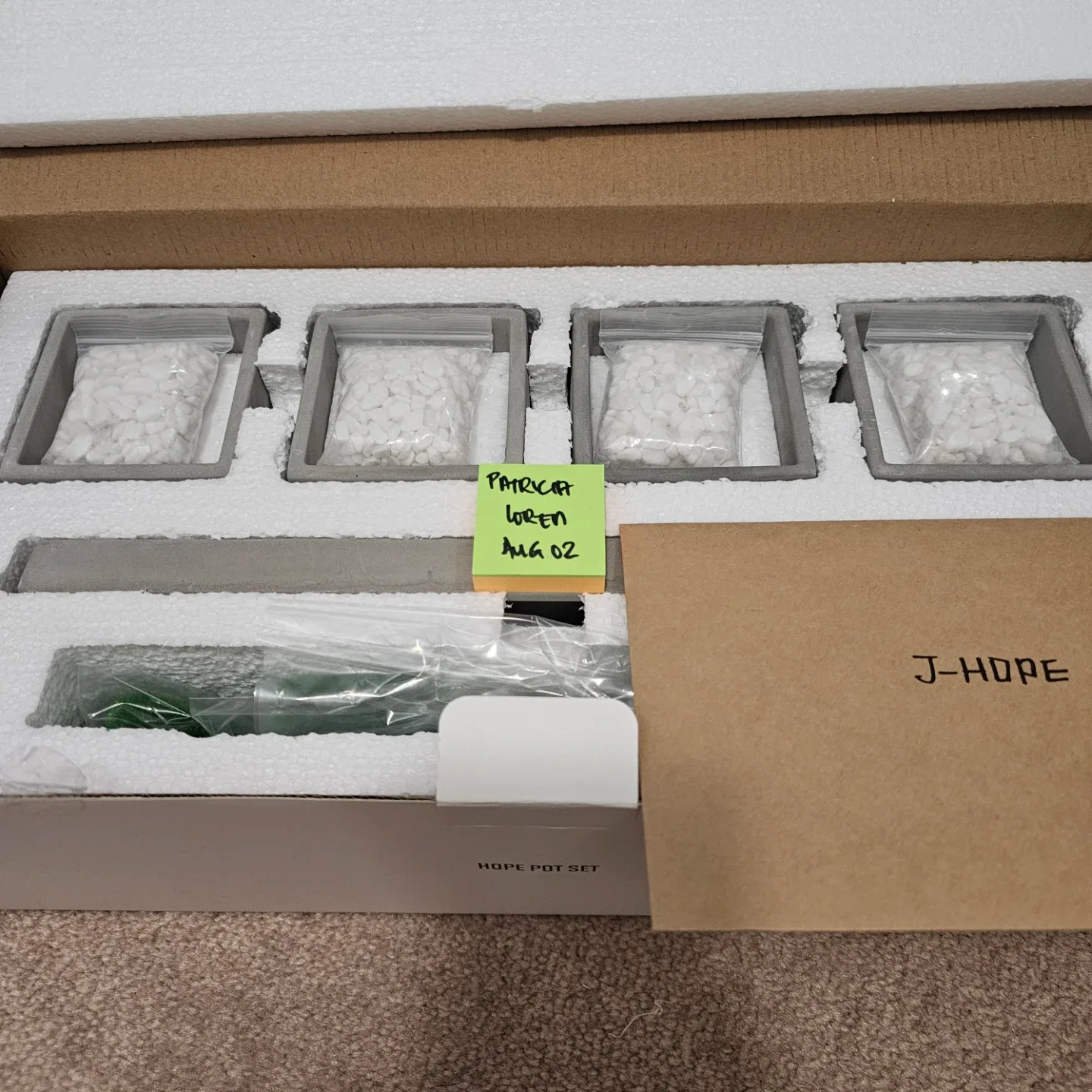 BTS Artist-Made merch / Misc merch image indicator(2)