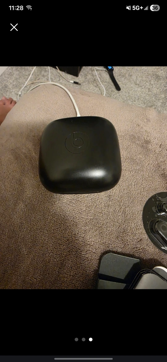 Beats - earbuds - photo 3
