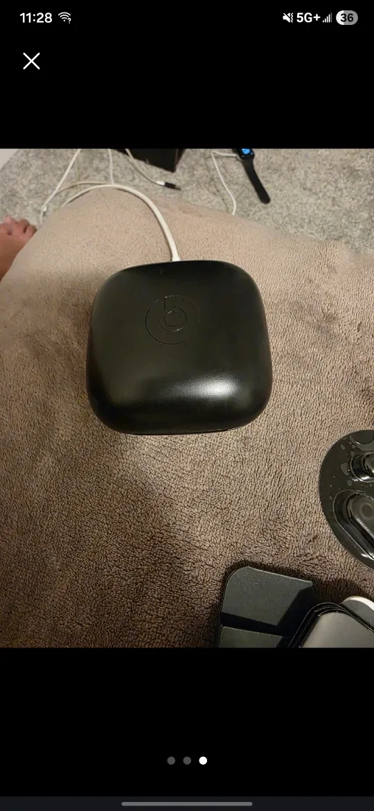 Beats - earbuds image indicator(3)