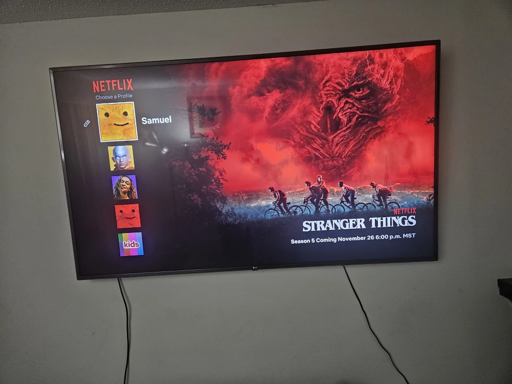 LG TV 70 inches
