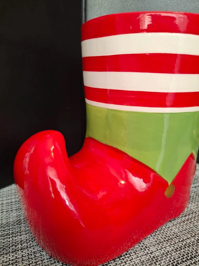 Elf Boot Vase - Red, Green, and White image indicator(4)