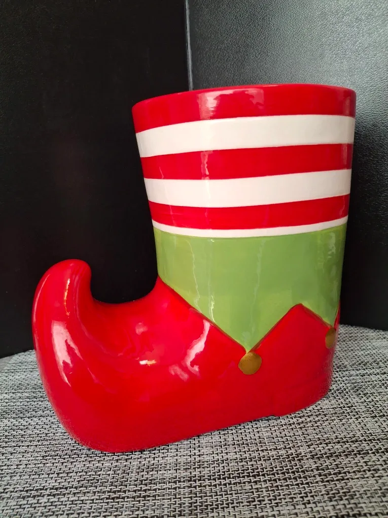 Elf Boot Vase - Red, Green, and White image indicator(6)