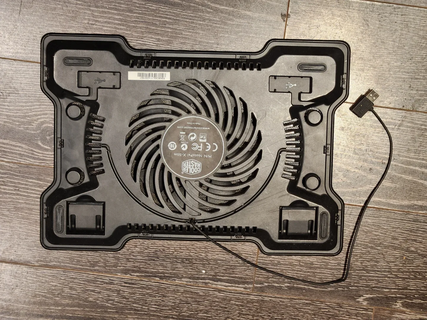Cooler Master Laptop Cooling Pad image indicator(3)