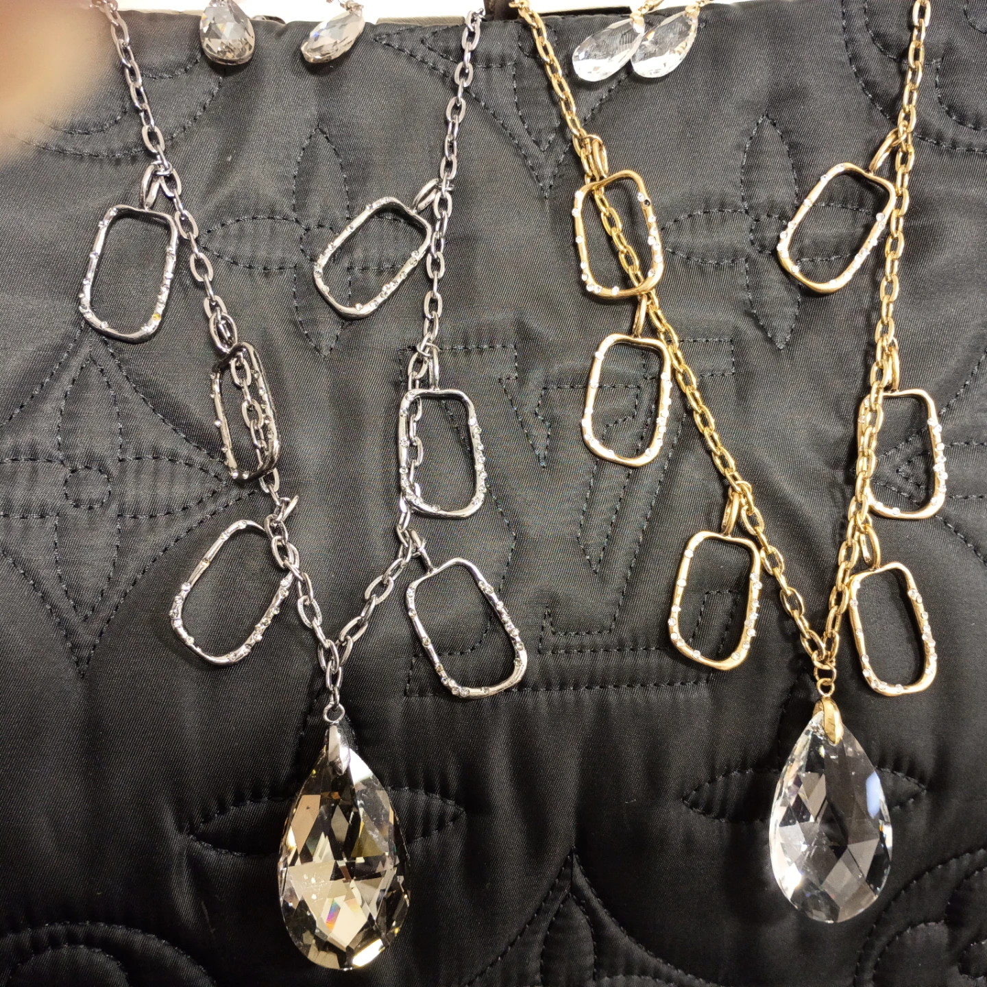 Gold tone/Smokey grey necklace - photo 2