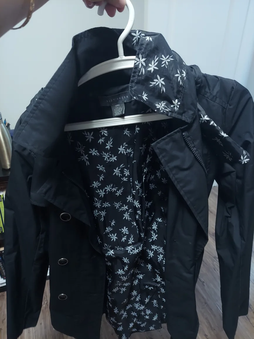 Suzy Shier Black Floral Trench Coat - Size S image indicator(3)