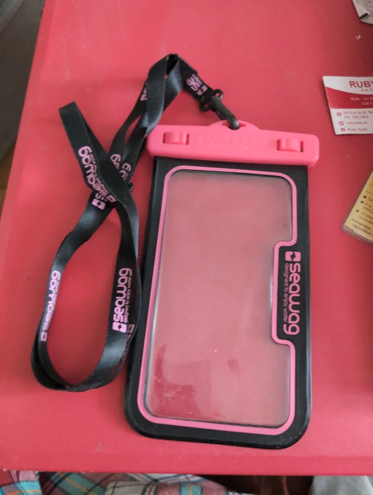 Seawag Waterproof Phone Pouch image indicator(2)