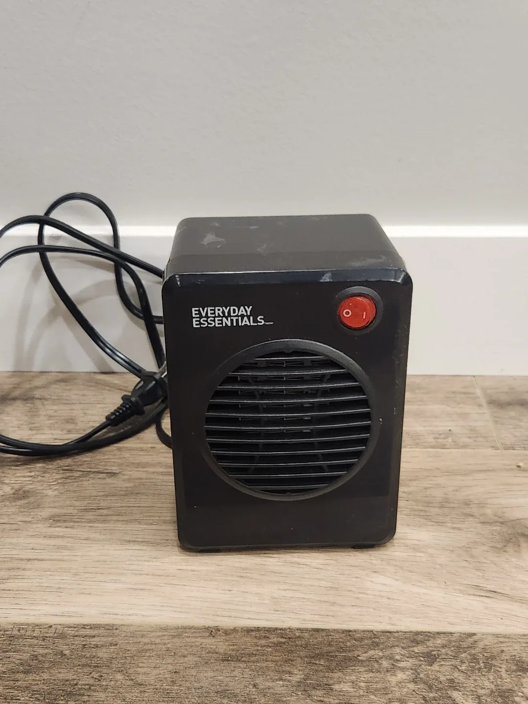 Everyday Essentials Portable Ceramic Heater image indicator(2)