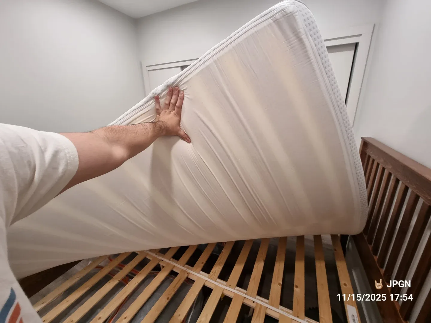 King Bed Frame with Mattress image indicator(3)