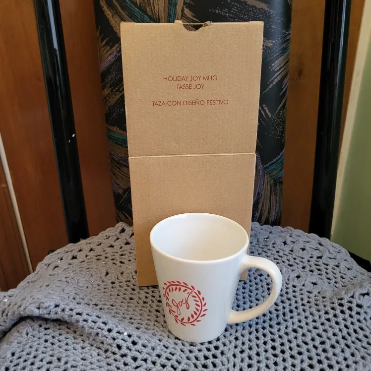 Avon Holiday Joy Mug with Box