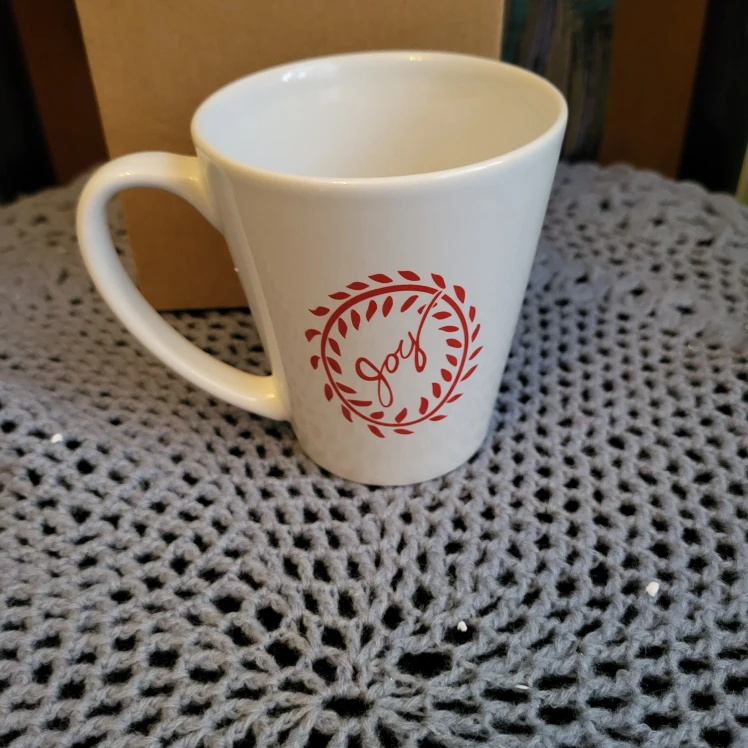 Avon Holiday Joy Mug with Box - photo 2