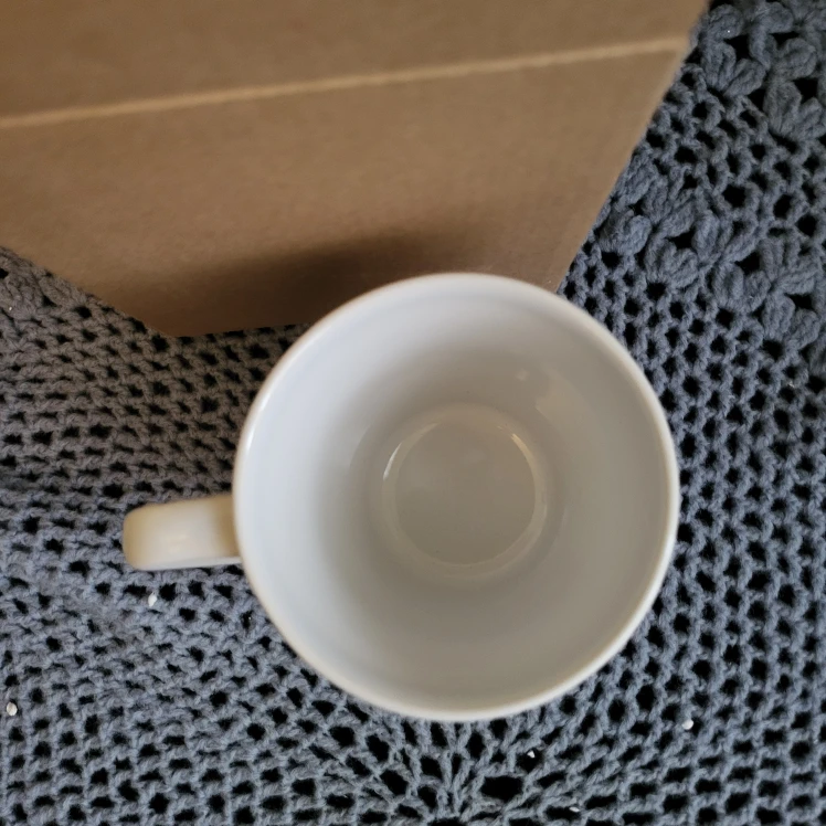 Avon Holiday Joy Mug with Box - photo 3