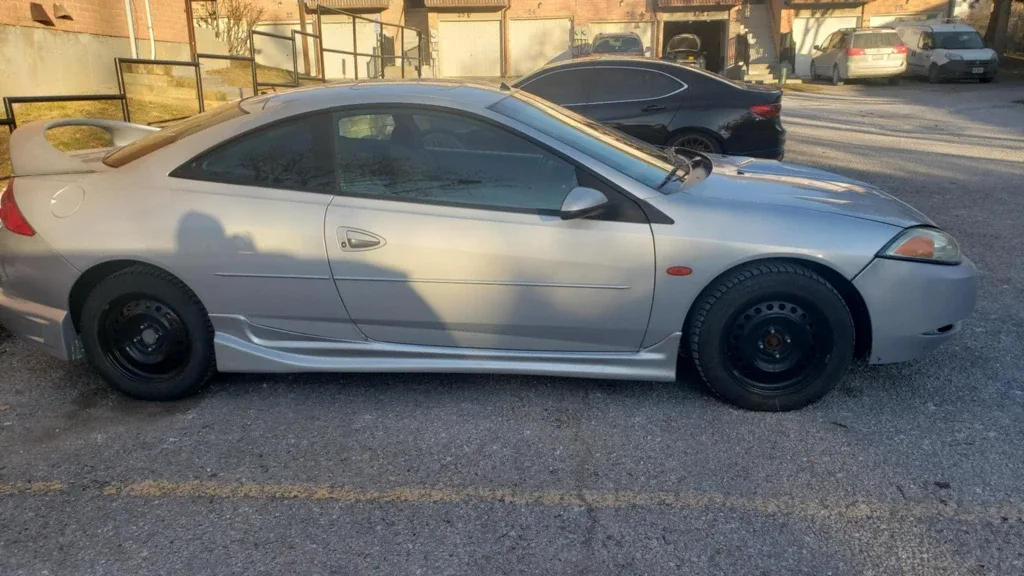 Silver Mercury Cougar 02 image indicator(4)