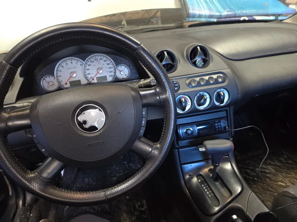 Silver Mercury Cougar 02 image indicator(5)