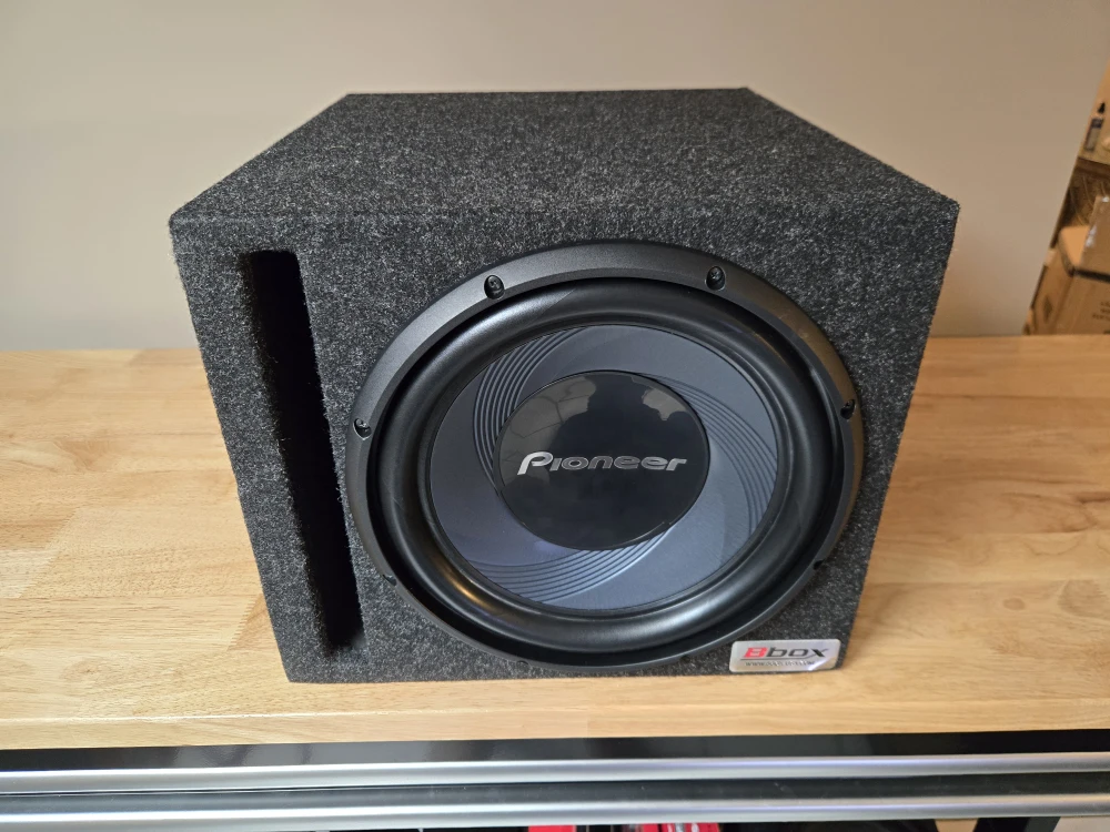 Brand New Pioneer 12" Subwoofer With SPL Vented Enclosure - photo 2