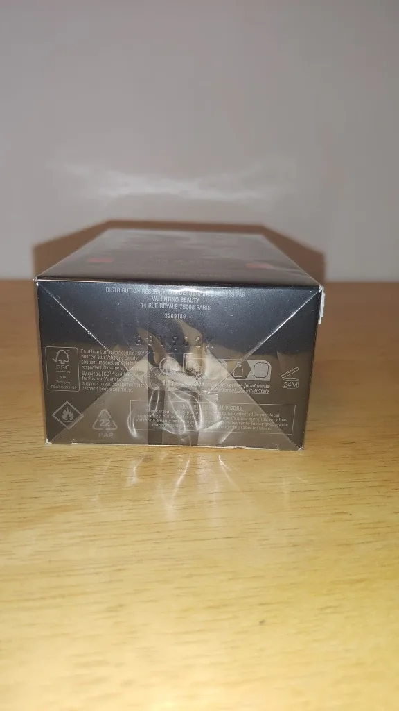 Valentino Uomo Born In Roma Intense 3.4 fl Oz/100 ml image indicator(7)