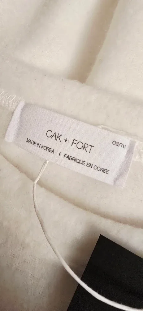 New with tag  Oak + Fort White Sweatshirt - Size OS/TU image indicator(4)