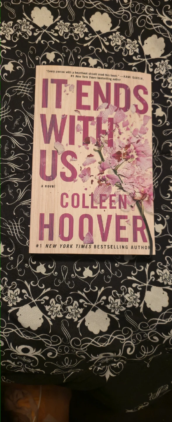 It Ends With Us by Colleen Hoover