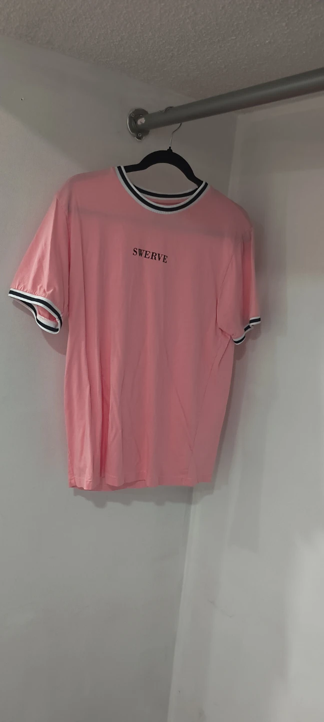 Swerve Pink T-Shirt 🥕