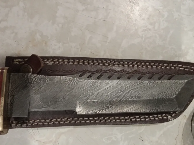 Handmade Damascus Steel Knife with Sheath image indicator(3)