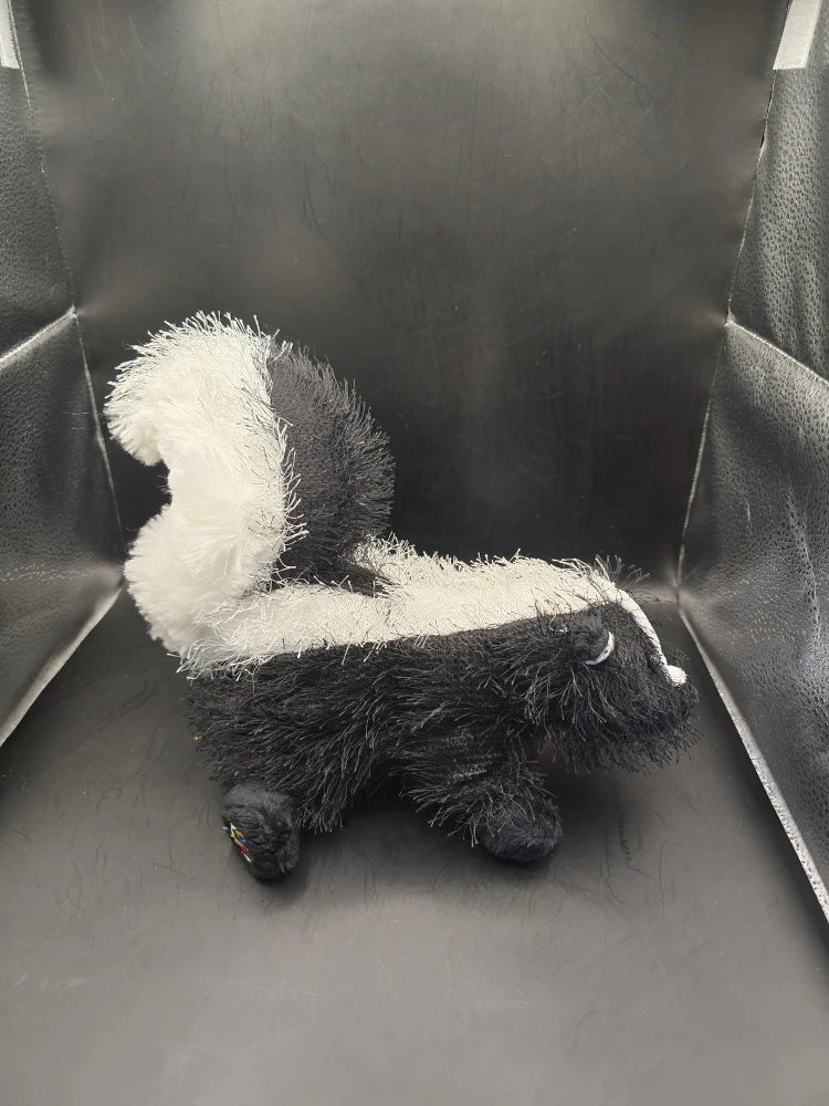 New Ganz Webkinz Skunk HM213 Plush Toy Unused Code - photo 3