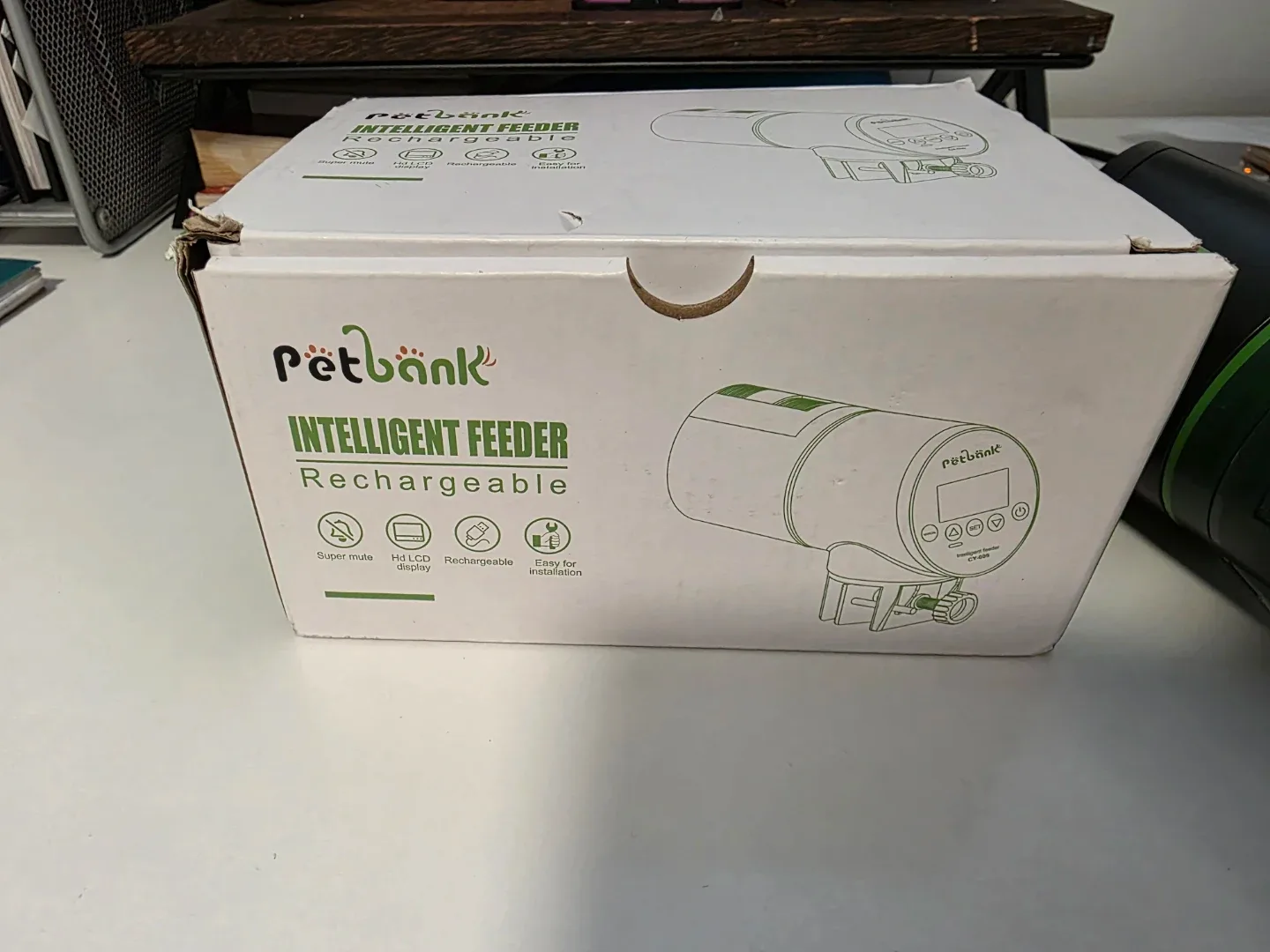 Petbank Intelligent Rechargeable Fish Feeder CY-009 thumbnail