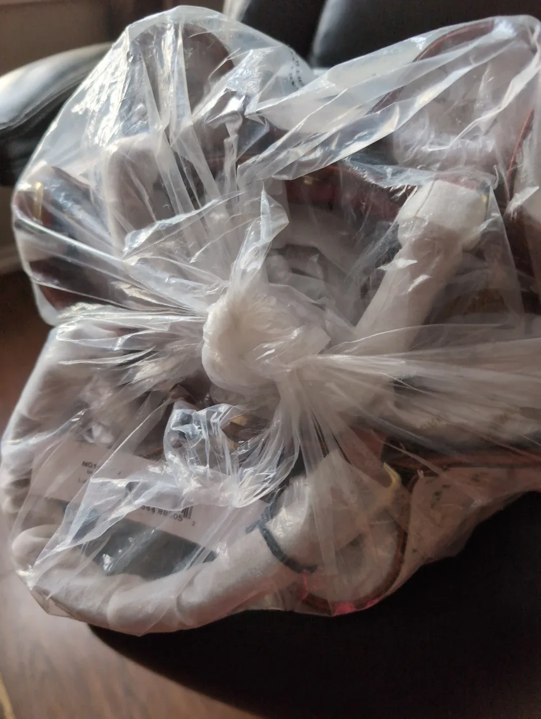 Dooney & Bourke Bag image indicator(2)