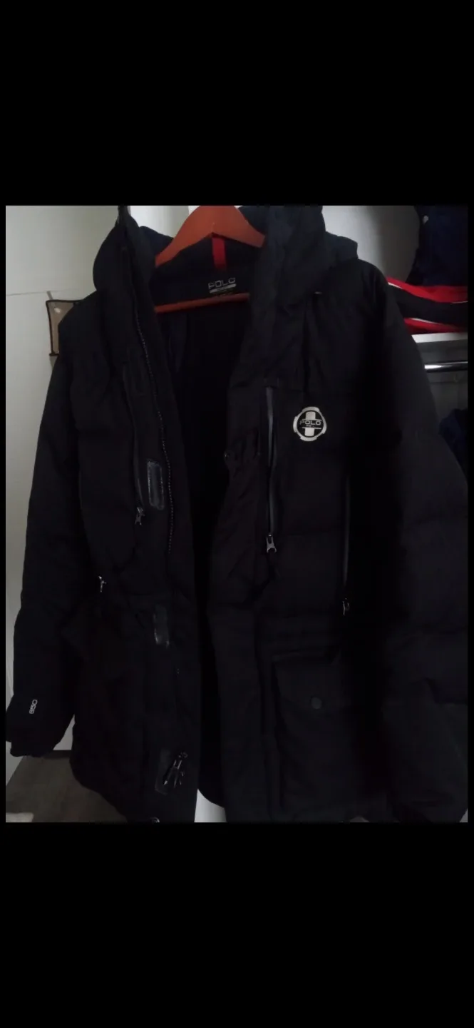 Various Jackets like Canada W. North Face etc.. image indicator(4)