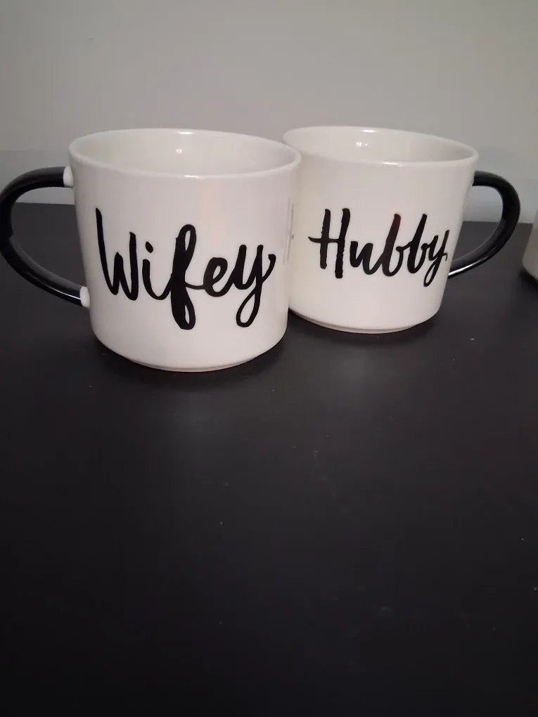 Hubby & Wifey Mug Set